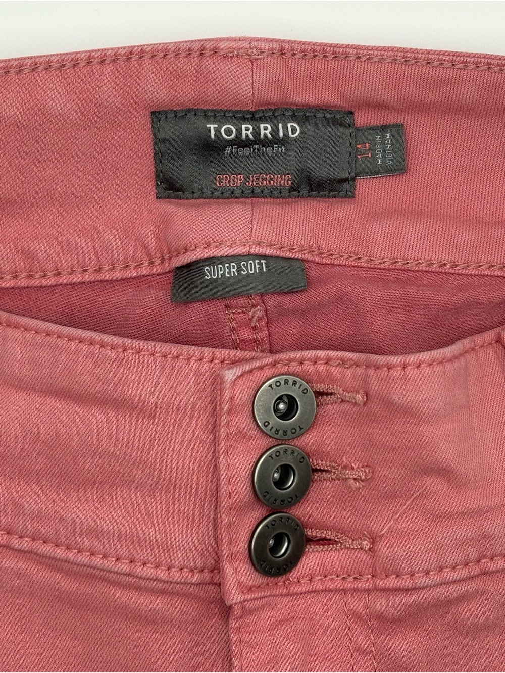 Torrid Crop Jegging Super Soft High Rise Dusty Rose Size 14 - Picture 4 of 8